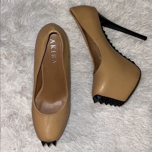 Akira Platform Heels
